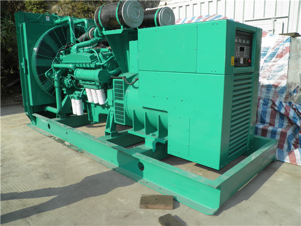 市北发电车出租-柴油发电机组在使用的过程中应该做好哪些防护工作