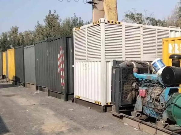 市北200KW柴油发电机机组每小时油耗是多少?